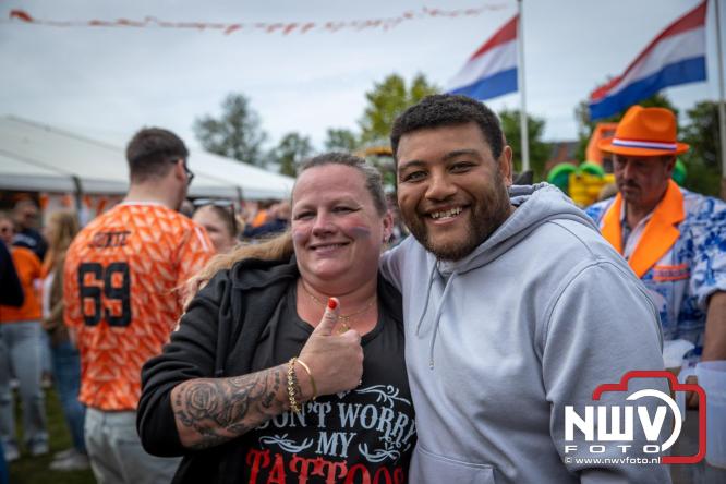 ’t Harde kleurt oranje, gezelligheid op z’n best tijdens Koningsdag 2026! - &copy; NWVFoto.nl